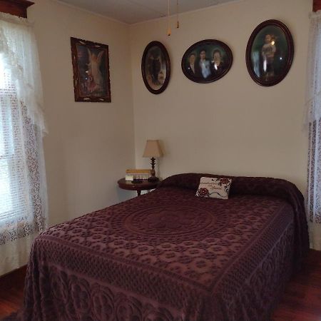 Quiet Full-Size Bed Close To Town 420 Friendly 特立尼达 外观 照片